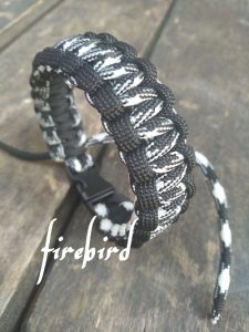 paracord bileklik