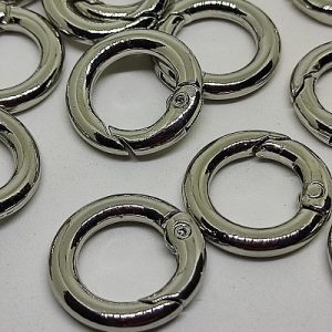 Paracord Anahtarlık Yuvarlak Model Karabina Halka Gümüş Renk 1 cm - Görsel 3