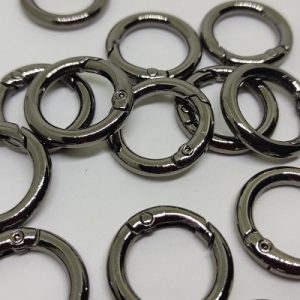 Paracord Anahtarlık Yuvarlak Model Karabina Halka 2 cm Nikel Siyah Renk - Görsel 2