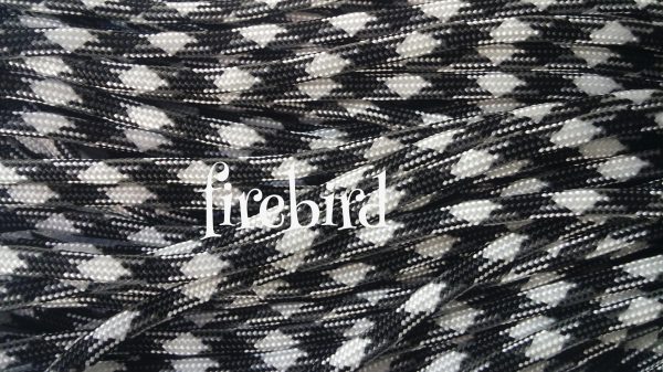 paracord-malzemeleri-parasut-ipi-siyah-beyaz-paracord-ipleri-paracord-bileklik-ipi.jpg